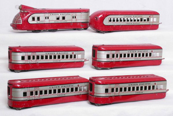 Marx M-10000 Union Pacific 6-piece train set: Marx M-10000 Union Pacific 6-piece train set, minimal rust, normal scuffs and scratches, original C6-.