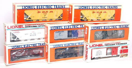 8 Lionel Railroader Club Cars (1 of 1)