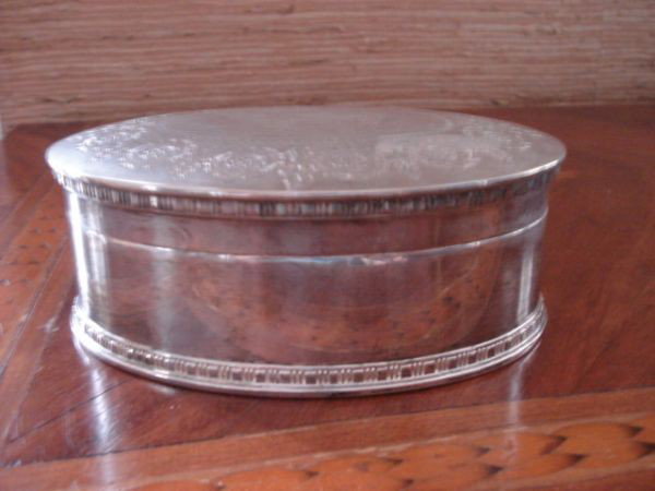 Silverplate Dresser Box: Silverplate Dresser Box, hinged, lined interior, H. 2.5"