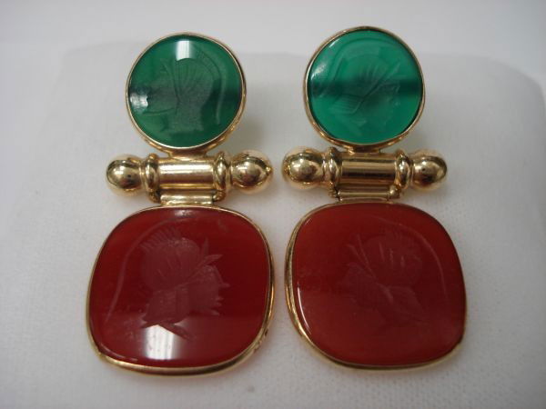 Lady's 14K Intaglio Carved Earrings: Lady's 14K Intaglio Carved Earrings, bezel set jasper and chalcedony, L. 1-1/2"