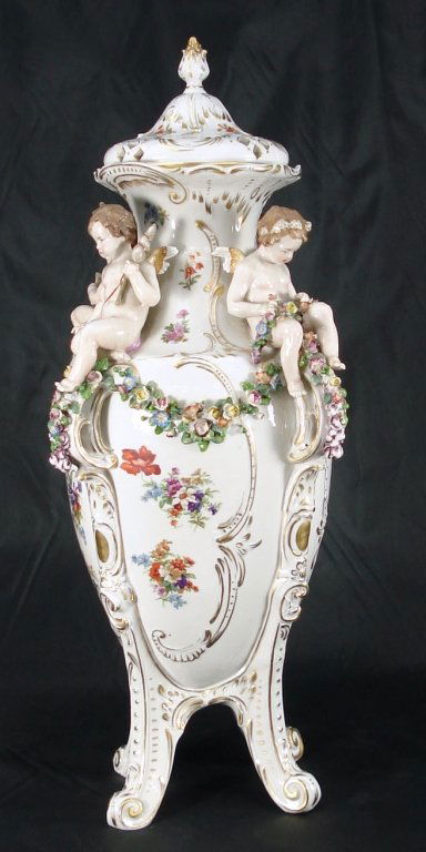 Capodimonte Urn with Cherubs: Capodimonte Urn with Cherubs, covered, H.19"