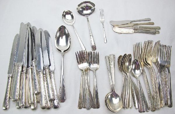 68 Pcs International "Courtship" Sterling Flatware: 68 Pcs International Silver "Courtship" Sterling Silver Flatware: 14 Dinner Knives, 8 Dinner Forks, 7 Salad Forks, 7 Dessert Forks, 8 Soup Spoons, 12 Teaspoons, 3 Table Spoons, 6 Butter Spreaders, Gra