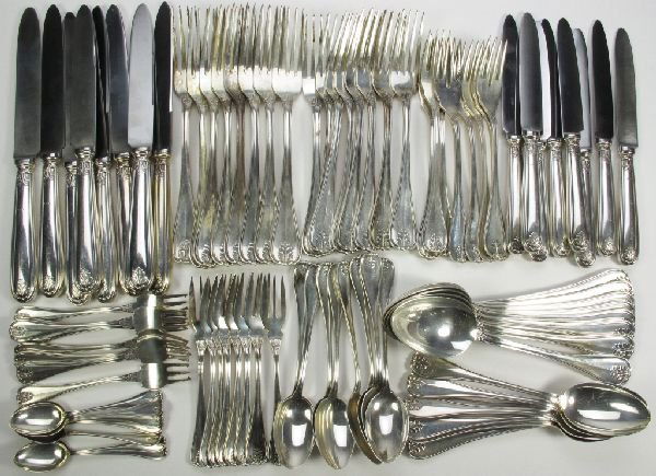 Buccellati 87pc Flatware "Laura": Buccellati 87pc Flatware "Laura", 16 Forks, 8 Individual Fish/Salad Forks, 8 Individual Cake Forks, 8 Cocktail/Seafood Forks, 8 Demitasse Spoons, 8 Dessert/Place Spoons, 8 Teaspoons, 7 Table/Serving S