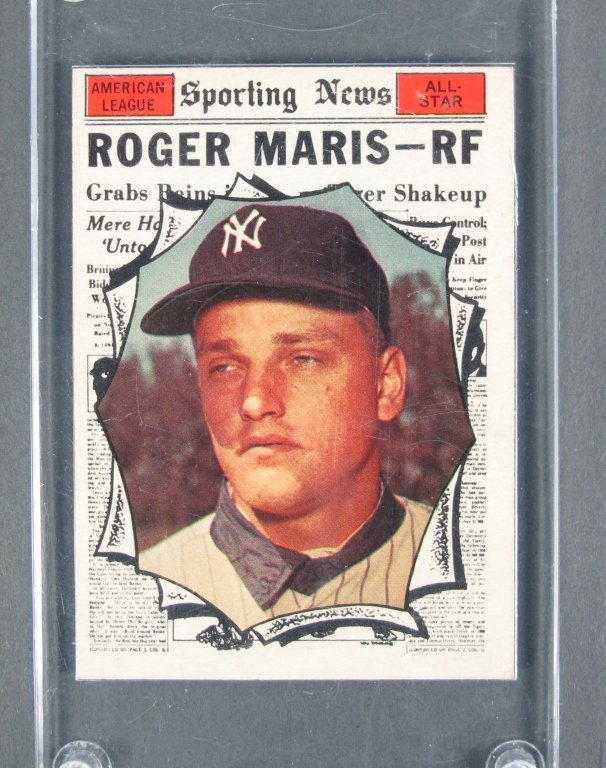 1961 Topps Roger Maris All-Star Baseball Card: 1961 Topps Roger Maris All-Star Baseball Card, in plastic case