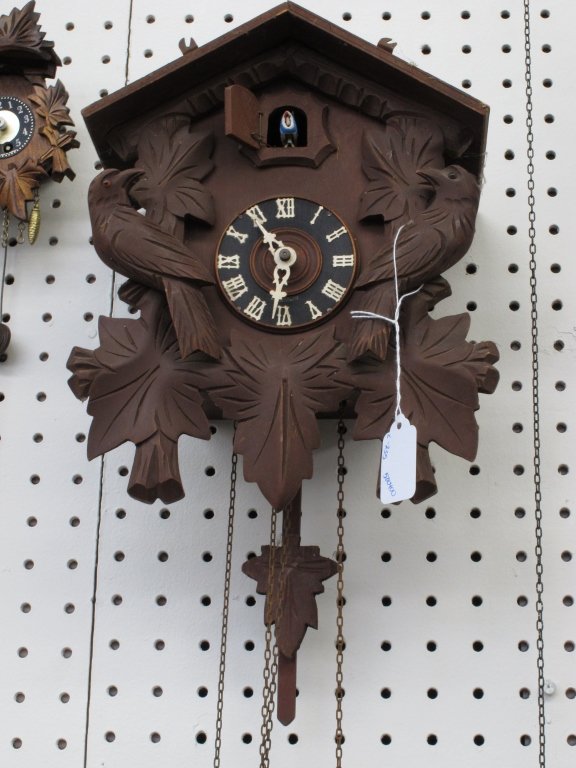 German 2-Weight Cuckoo Wall Clock: German 2-Weight Cuckoo Wall Clock, birds and leaf motif, running, chiming, missing headpiece, H. 11"