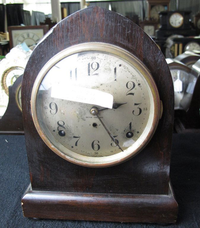 Beehive Style Mantel Clock by Seth Thomas 8 Day: Beehive Style Mantel Clock by Seth Thomas 8 Day, running, chiming, H. 10-5/8", W. 8", D. 5", Dial 6-3/4", no key
