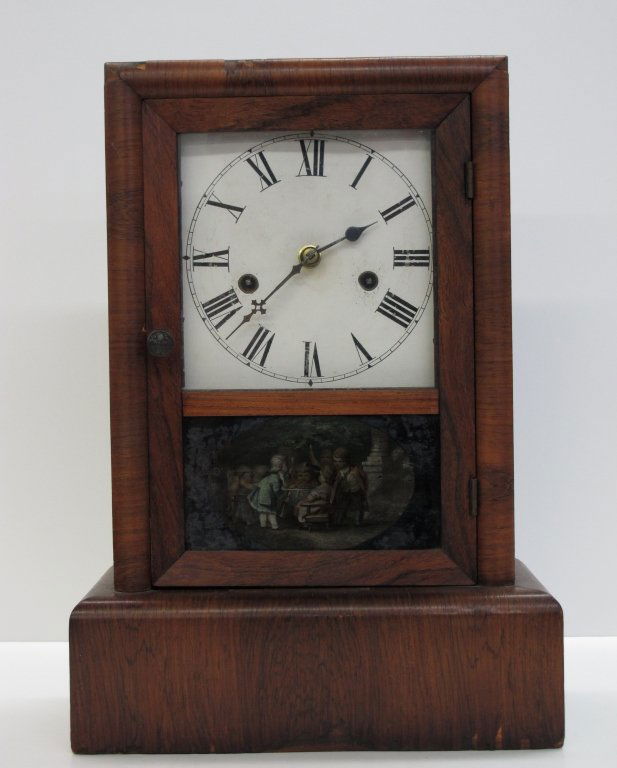 Mantel Clock by New Haven Clock Company: Mantel Clock by New Haven Clock Company, running, chiming, H. 14-3/4", W. 10-1/4", D. 4-1/2", Dial 5-3/8"