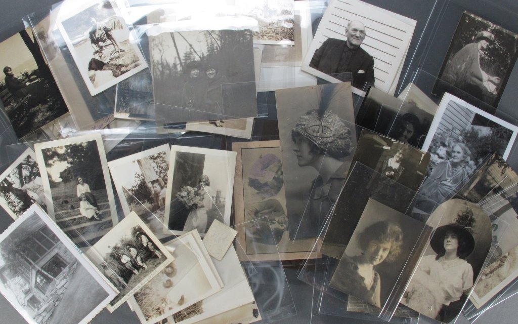 Box of Photographs, Dana Steichen & Family: Box of Photographs, mostly smaller portraits of Dana Steichen's family: John Glover, 4 photos, father to Dana Steichen; Margaret Glover, 13 photos, mother to Dana Steichen; Pearl Pei, 7 photos and 1 c