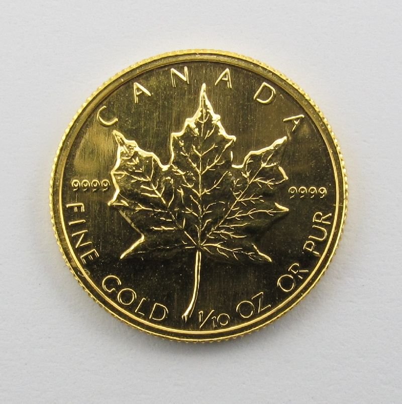 1982 1/10 oz Maple Leaf Canadian 5 Dollar Coin: 1982 1/10 oz Maple Leaf Canadian 5 Dollar Coin, .10 oz Gold .999 pure