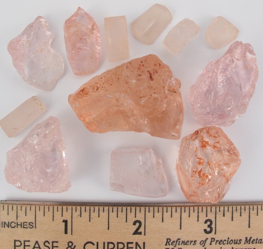 Lot of Rough Uncut Morganite 438 Cts.: Lot of Rough Uncut Morganite 438 Cts.