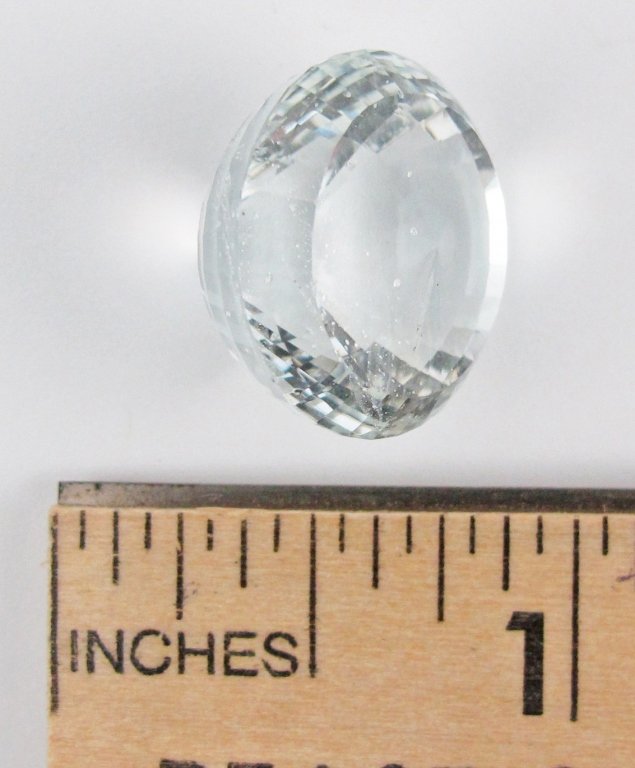Round Faceted Colorless Beryl Gemstone 24.47 Cts.: Round Faceted Colorless Beryl Gemstone 24.47 Cts.