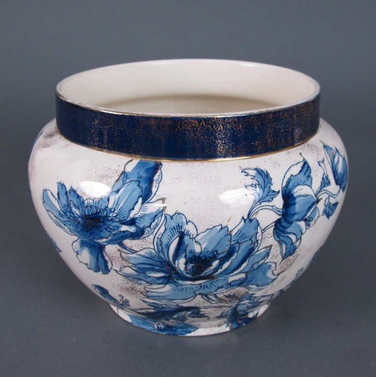 19th C Planting Pot Marked Wedgwood & Co: 19th C Planting Pot Marked Wedgwood & Co, H. 6-3/8", blue hand painted flowers accentuated with gold and gold stippling over blue around rim, has the printed Wedgwood & Company Unicorn mark (1860-1900