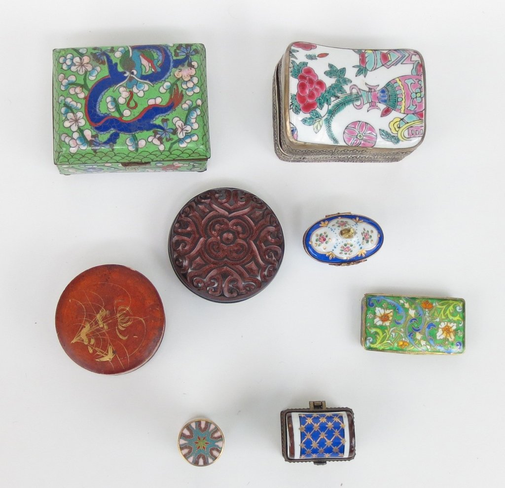 Collectible Boxes, Limoges, Cloisonne: Collectible Boxes, Limoges, Cloisonne: 2 Rectangular Cloisonne H. 2:", 4" x 3" and 2-1.2" x 1-1.2"; 1 Limoges Hand Painted, France, H. 2-1.2; 1 Cloissonne Toothpick Holder, H. 2"; 1 Miniature Asian ne