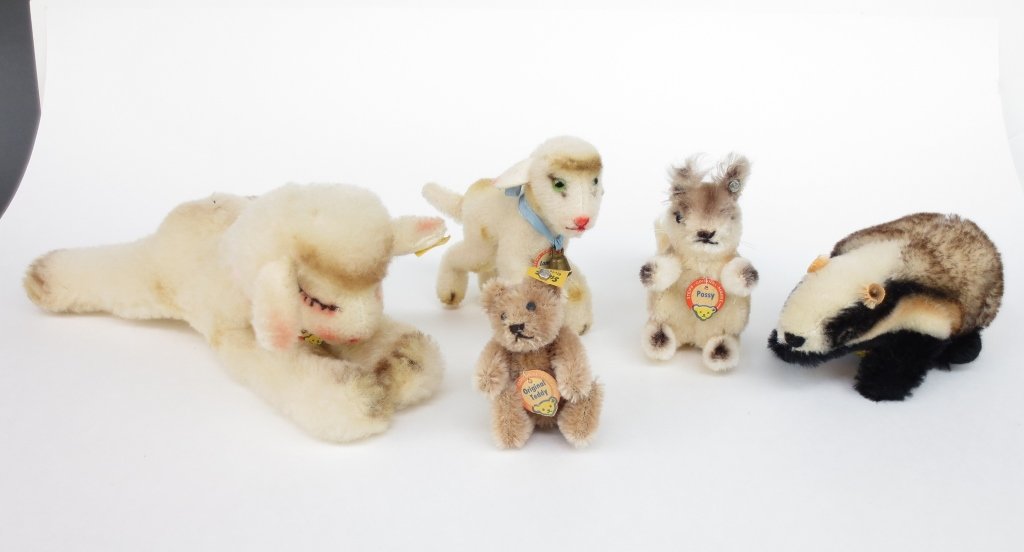 Five Steiff Animals: Five Steiff Animals: "Lamby", 6510.04; "Possy", H. 4", "Diggy", L. 6", H. 3" ; "Floppy Lamby", 7517; "Original Teddy", 5310 (All have silver ear buttons except "Diggy", but "Diggy does have original t