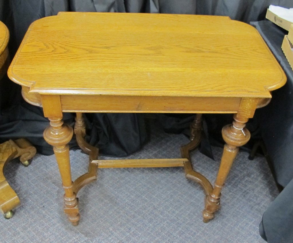Oak Tea Table: Oak Tea Table, turned legs, stretcher, H. 29-1/4", L. 35-3/8", D. 22-1/2"