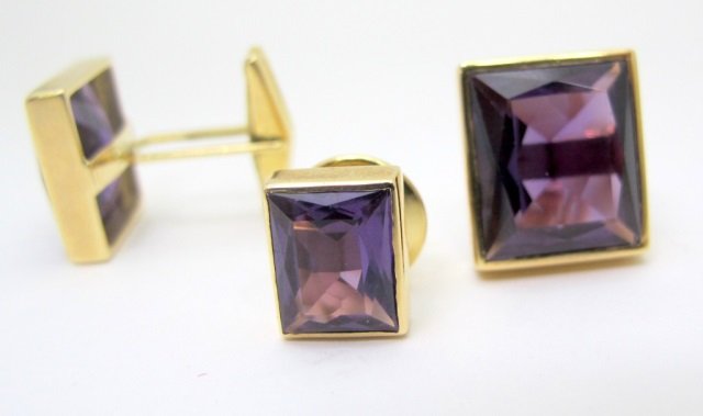 Gent's 18K Cufflinks and Tie Tack (1 of 2)