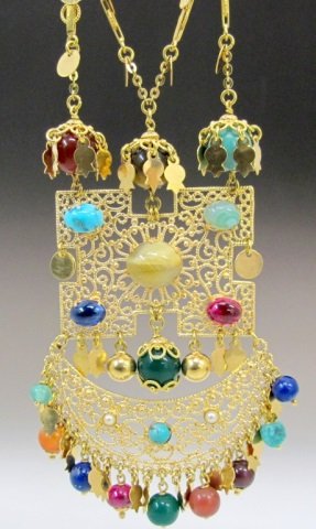 18K Gold Necklace with Gemstones (1 of 2)