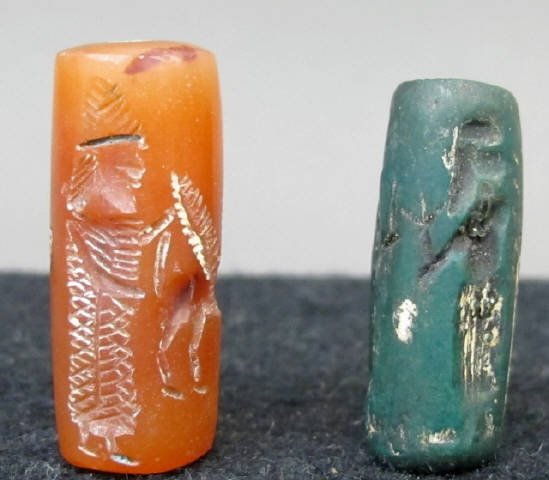 2 Hardstone Mesopotamian cylinder seals (1 of 4)