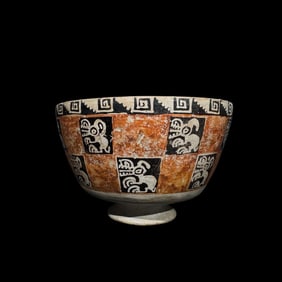 Pre-Columbian Recuay kaolin pedestal bowl