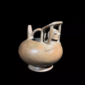 Pre-Columbian Virú Pottery House Vessel