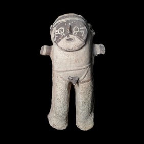 Pre-Columbian Chancay pottery figure