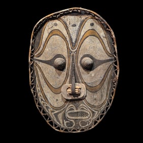 Rare Sepik River Ancestral House Mask – Papua New Guinea, Mid-20th Century
