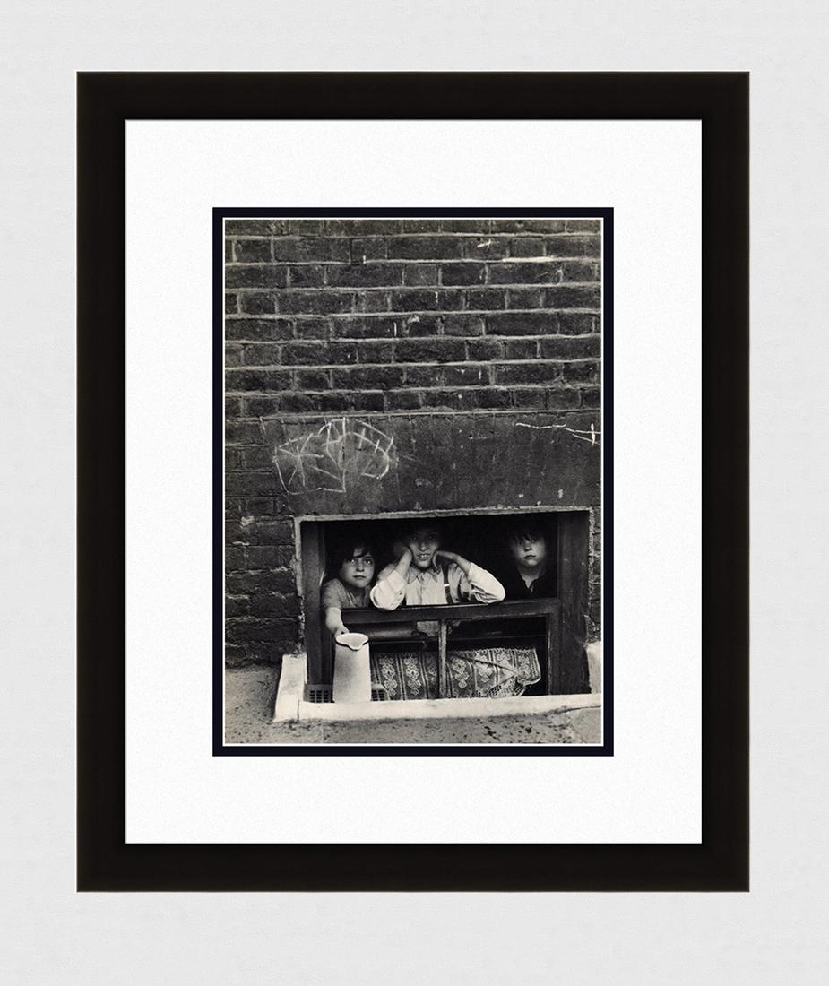 Bill Brandt London II 1930's photogravure: Bill Brandt. (British, 1904 - 1983). London II. Antique Photogravure. 1937-1940. Excellent. Teriade. Draeger Freres. Image size 10 1/8 x 13 7/8 inches. Approximately 19 x 23 inches. This piece has bee