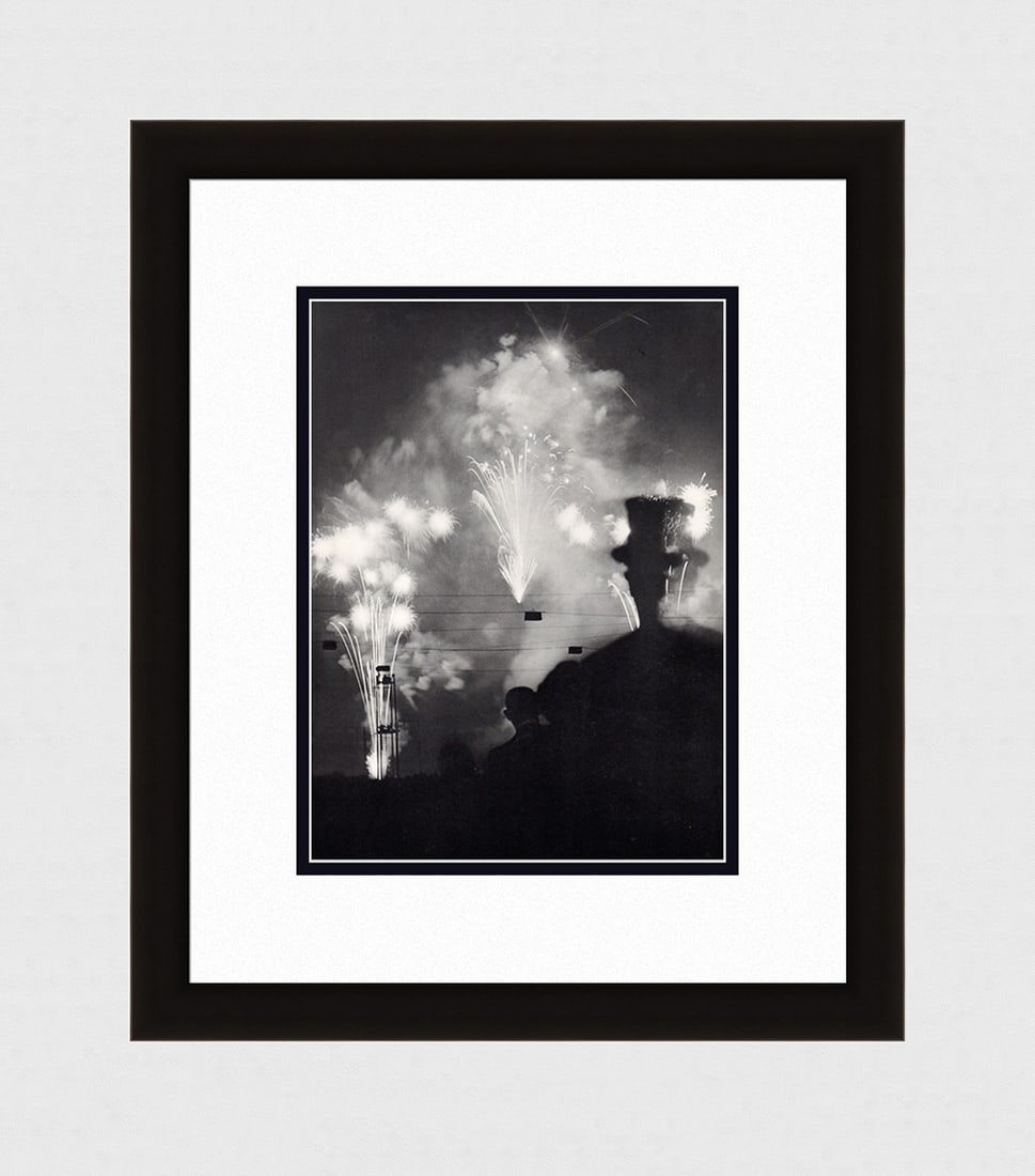 Brassai Fireworks 1930's photogravure: Brassai. (Hungarian-French, 1899-1984). Fireworks. Antique Photogravure. 1937-1940. Excellent. Teriade. Draeger Freres. Image Size 10 1/4 x 14 inches. Approximately 18 x 22 inches. This piece has been