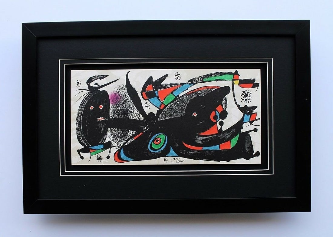 Joan 1975 lithograph Escultor Great Britain signed: Joan Miro (1893-1983). Escultor Great Britain. Original Color Lithograph on Guarro Paper. 1975. Signed in the Plate. Excellent. Poligrafa, S.A. Barcelona. Atelier Mourlot. Sheet 8 x 15 3/4 inches. App