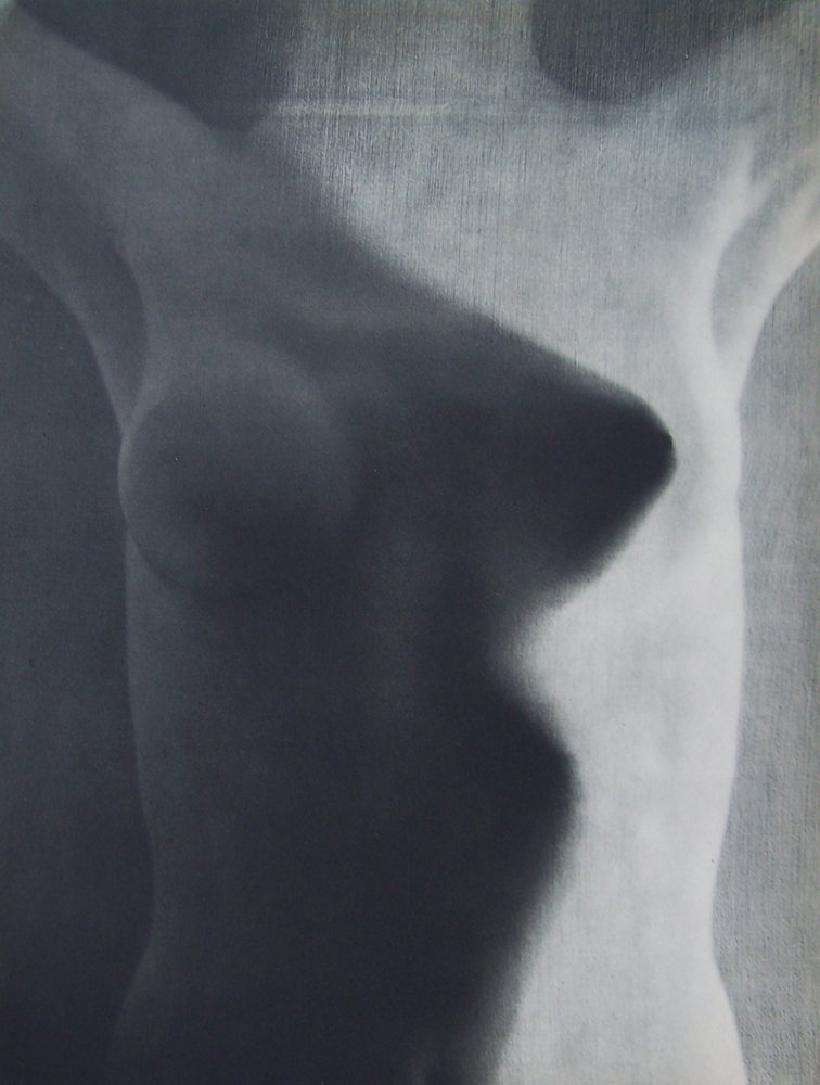 Blumenfeld Nude Photogravure 1930's Framed: Blumenfeld, Erwin (1897 â€“ 1969). "Nude" Heliogravure/Photogravure, 1937-1940. Double matted and framed in contemporary black frame. Framed dimensions 17 x 20 inches.