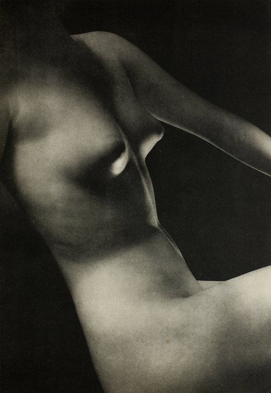 Willy Ronis Nude photogravure Framed: Ronis, Willy. "Nude." Photogravure, c. 1950. Double matted and framed in contemporary black frame. Framed dimensions 16 x 20 inches. Comes with a Certificate of Authenticity.
