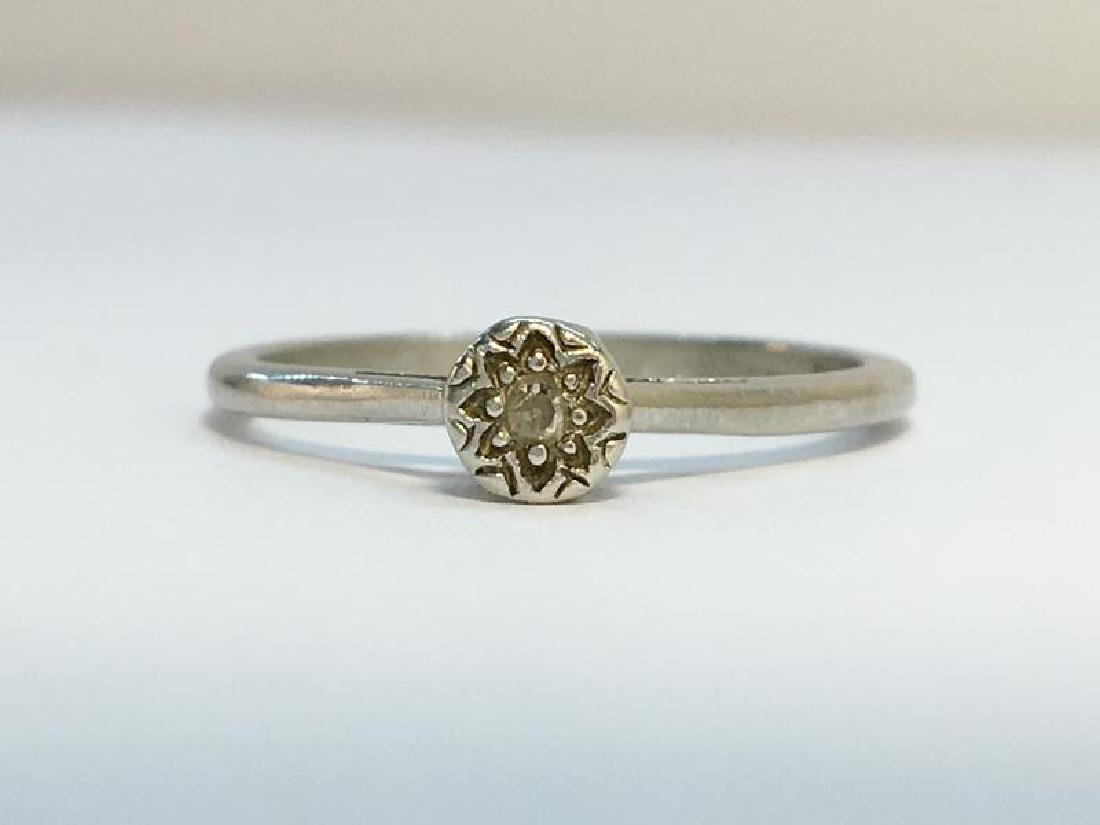 An Antique Diamond Solitaire ring set in Platinum. ETCW (1 of 2)