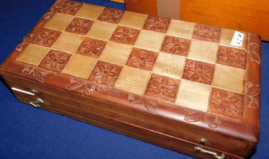 GOTO SHOTEN ORIENTAL HANDCARVED CHESS SET IN: BOX