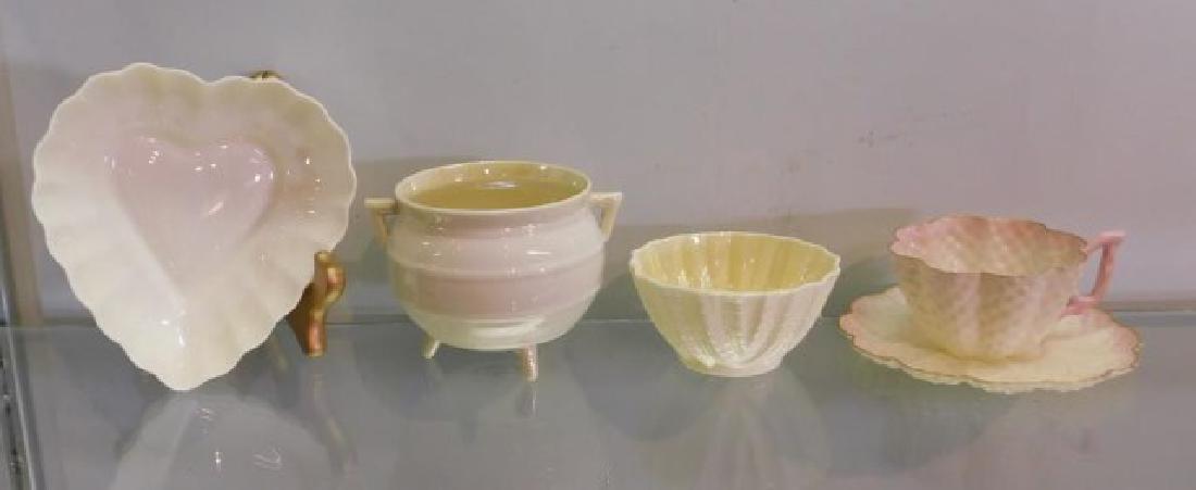 5 PCS BELLEEK INC. LRG KETTLE (3RD BLK MARK), (1 of 2)