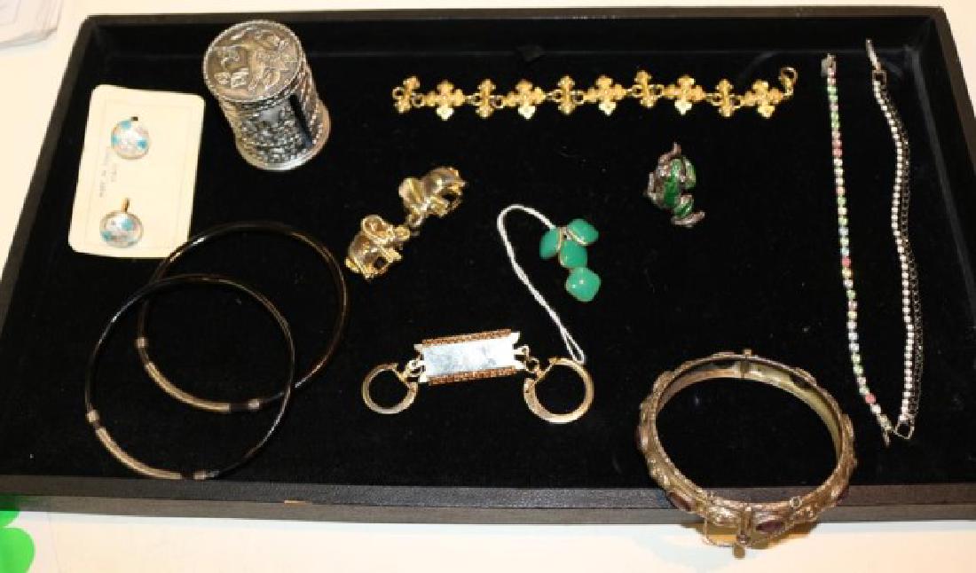 VINTAGE STERLING AND COSTUME JEWERLY INC. FANCY: STERLING BRACELET WITH AMETHYSTS AND SAFETY CHAIN, SILVER AND CATALIN BRACELETS, UNUSUAL ENAMELED STERLING SILVER FIGURAL FROG RING, VENETIAN GLASS EARRINGS, ETC., 31 G TOTAL FOR BRACELET AND FROG RIN