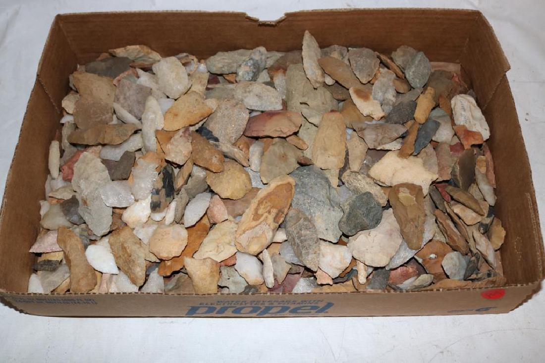 LOT OF 100s OF POTTERY SHARDS MOST WITH DESIGNS,: MOUND BUILDERS, ETC. FROM LEE COLLECTION