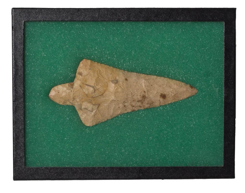 A VERY FINE SPEAR POINT, IDENTIFIED AS "DICKSON",: FROM THE DR. WOLFE COLLECTION, NY, 5 3/4" L.