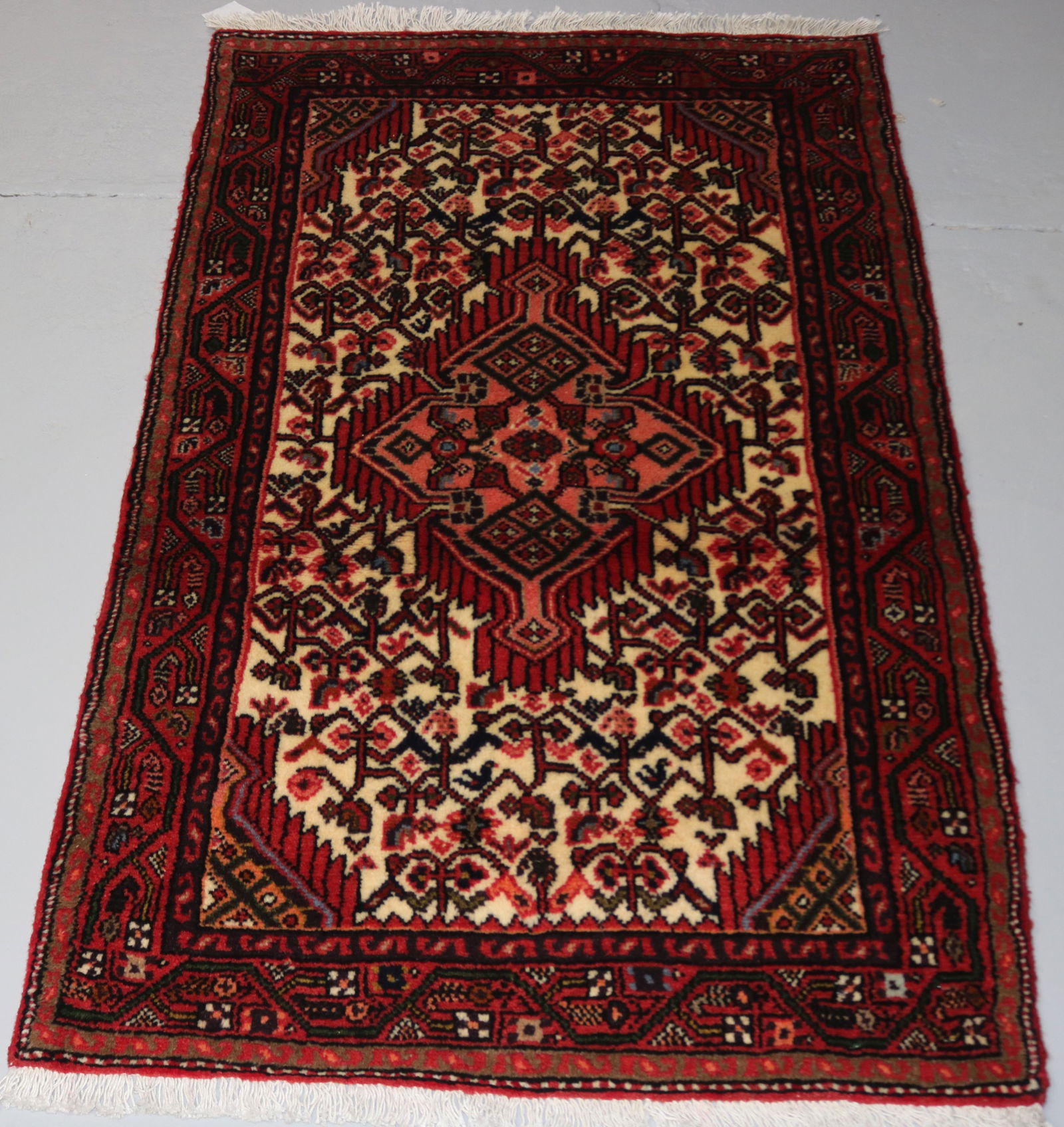 RUG #346, 2' 6" X 4' 1" HAMADAN: SEE PHOTO