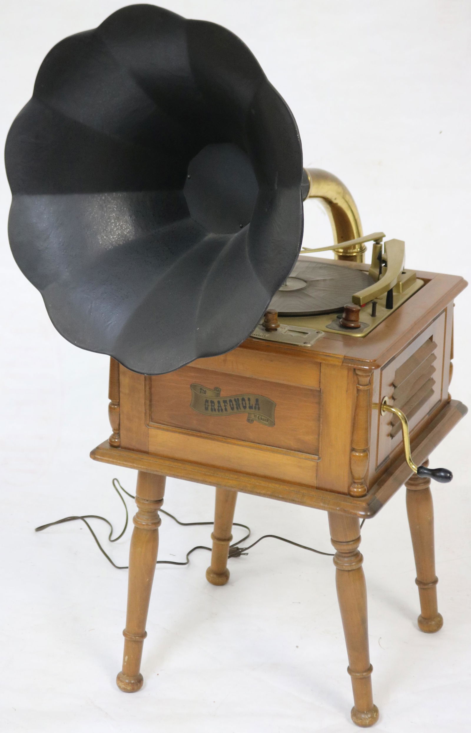 UNUSUAL GRAFONOLA BY GUILD RECORD PLAYER RADIO (1 of 4)