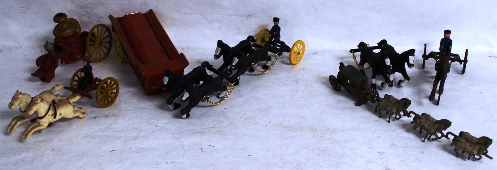 CAST HORSE & CARRIAGE LOT - ALL IN WORN CONDITION: - SOME REPAIRS NEEDED AND PAINT MISSING