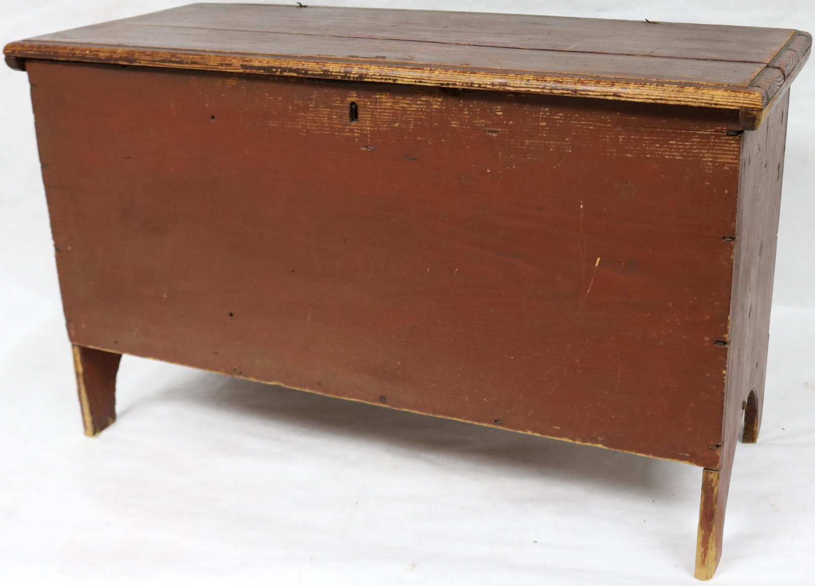 EARLY 19TH C. PINE 6 BOARD BLANKET CHEST, BOOT: JACK ENDS, OLD RED PAINTED FINISH, PIN HINGES, SHOWS CRACK TO TOP & SIDE, 21 1/2" H, 35" W, 14 1/2" DEEP