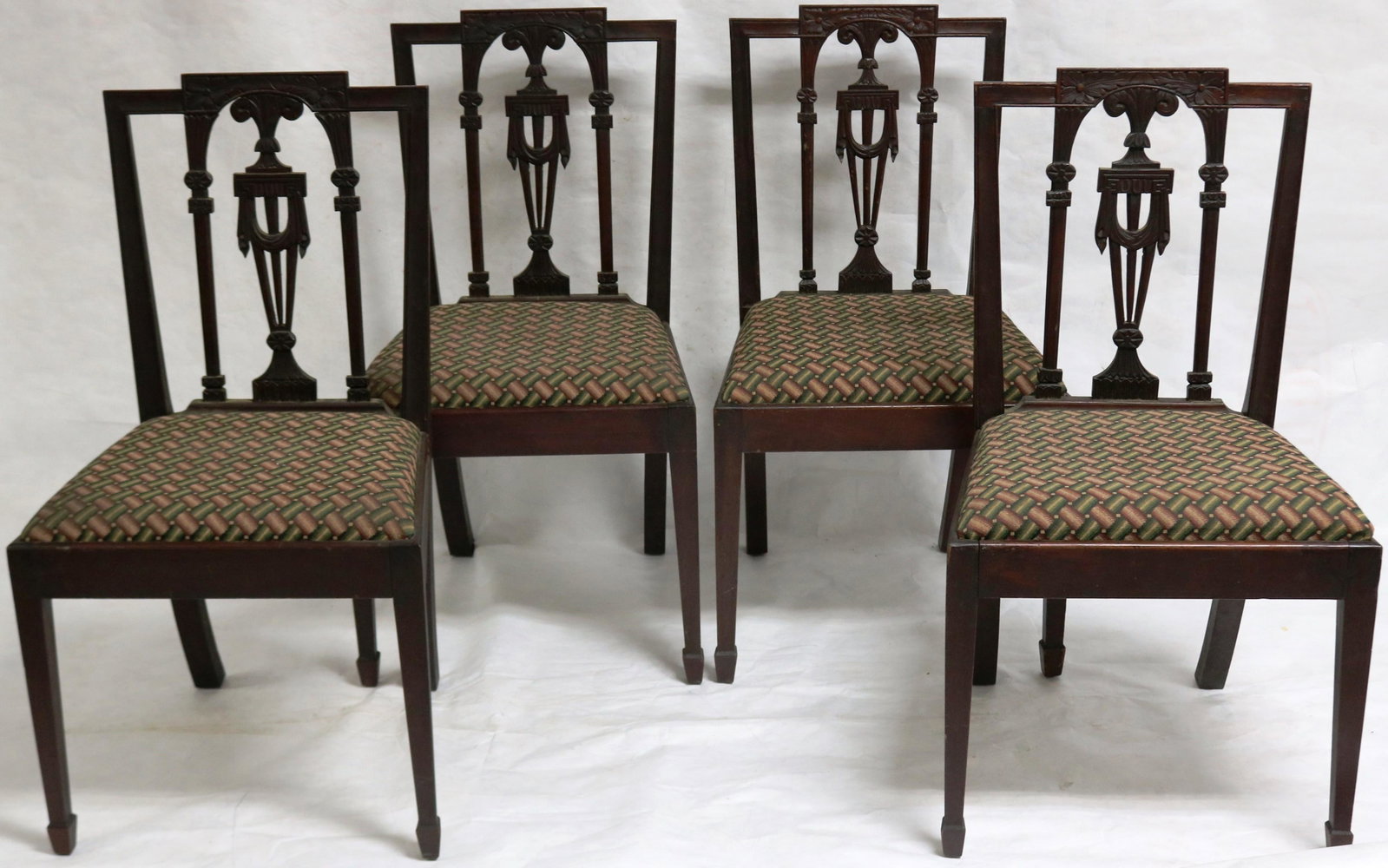SET OF 4 HEPPLEWHITE STYLE MAHOGANY DINING: CHAIRS, CARVED BACK, SLIP SEATS, 36" H, 20" W, 17" DEEP, 18 1/2" SEAT HEIGHT