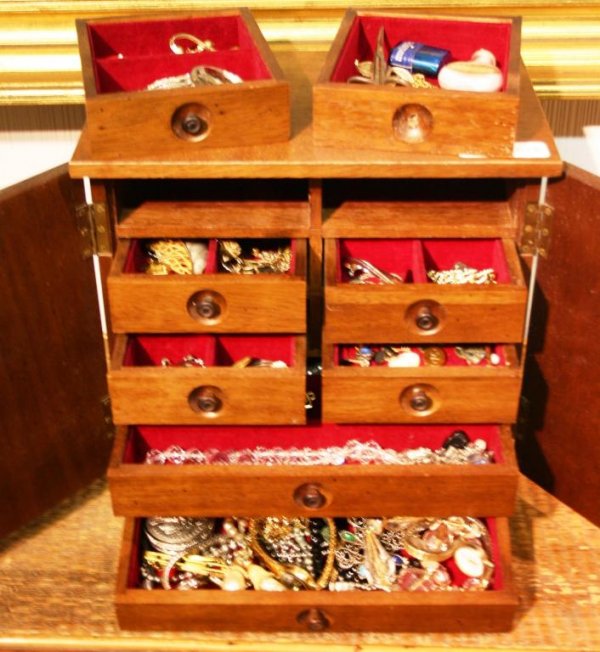 QUALITY WOODEN JEWELRY BOX FULL OF MISC. COSTUME J: QUALITY WOODEN JEWELRY BOX FULL OF MISC. COSTUME JEWELRY