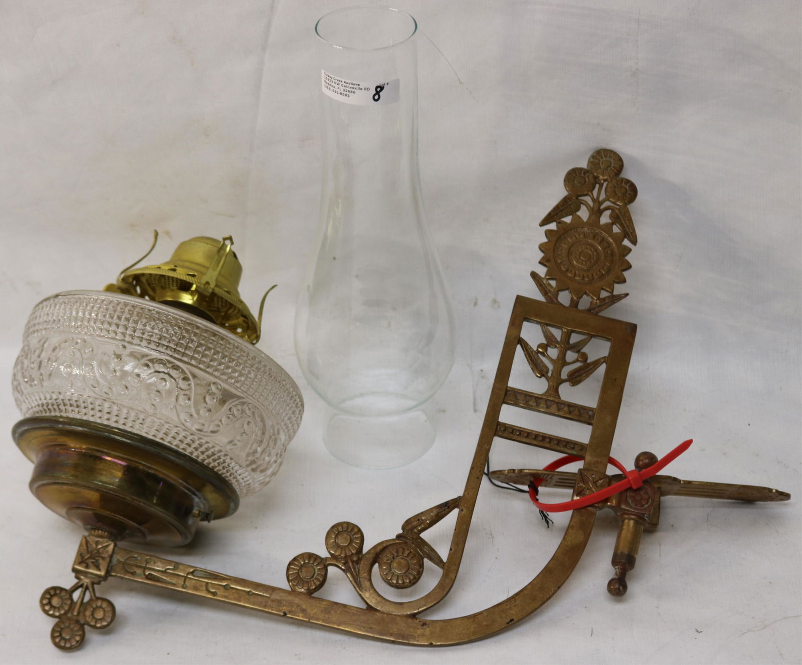 19TH C. EAST LAKE BRASS BRACKET LAMP WITH GLASS (1 of 2)