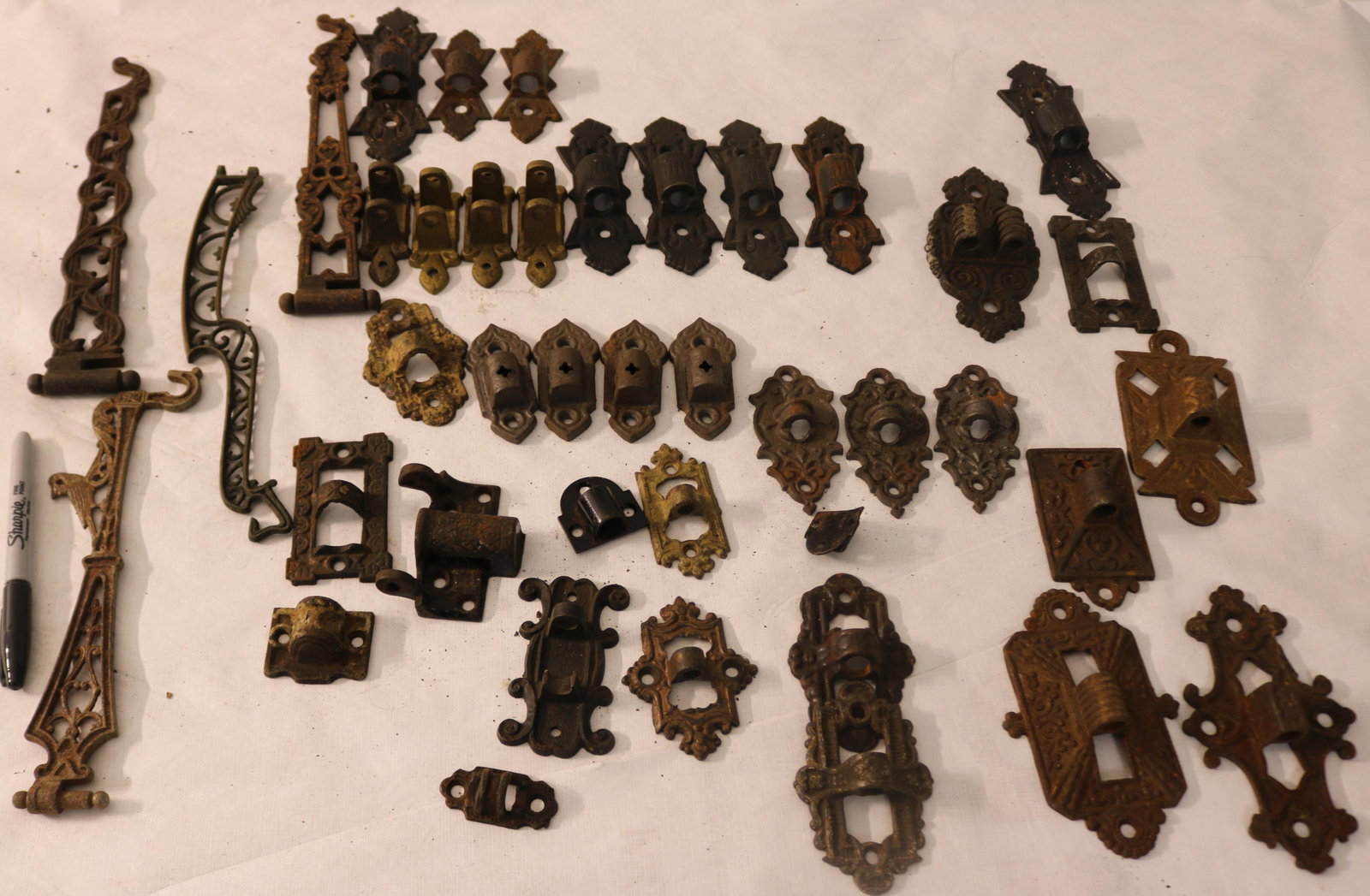 APPROX. 40+ BRACKET LAMP HOLDERS AND PLANTER: ARMS, 1 3/4" - 5" H, ARM APPROX. 9"
