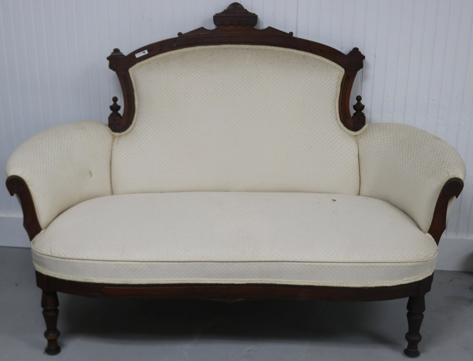 VICTORIAN WALNUT EASTLAKE SETTEE, UPHOLSTERED: BACK, SEAT & ARMS, BURL FINISH, TURNED LEGS, 40 1/4" H, 57" W, 20 1/2" DEEP