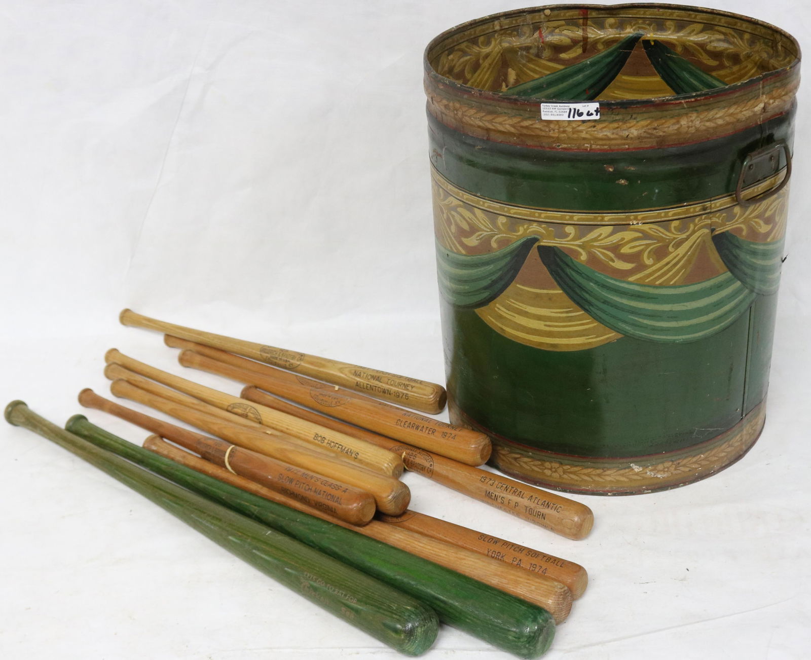 PAINTED TIN BUCKET WITH 12 MINI BASEBALL BATS (1 of 2)