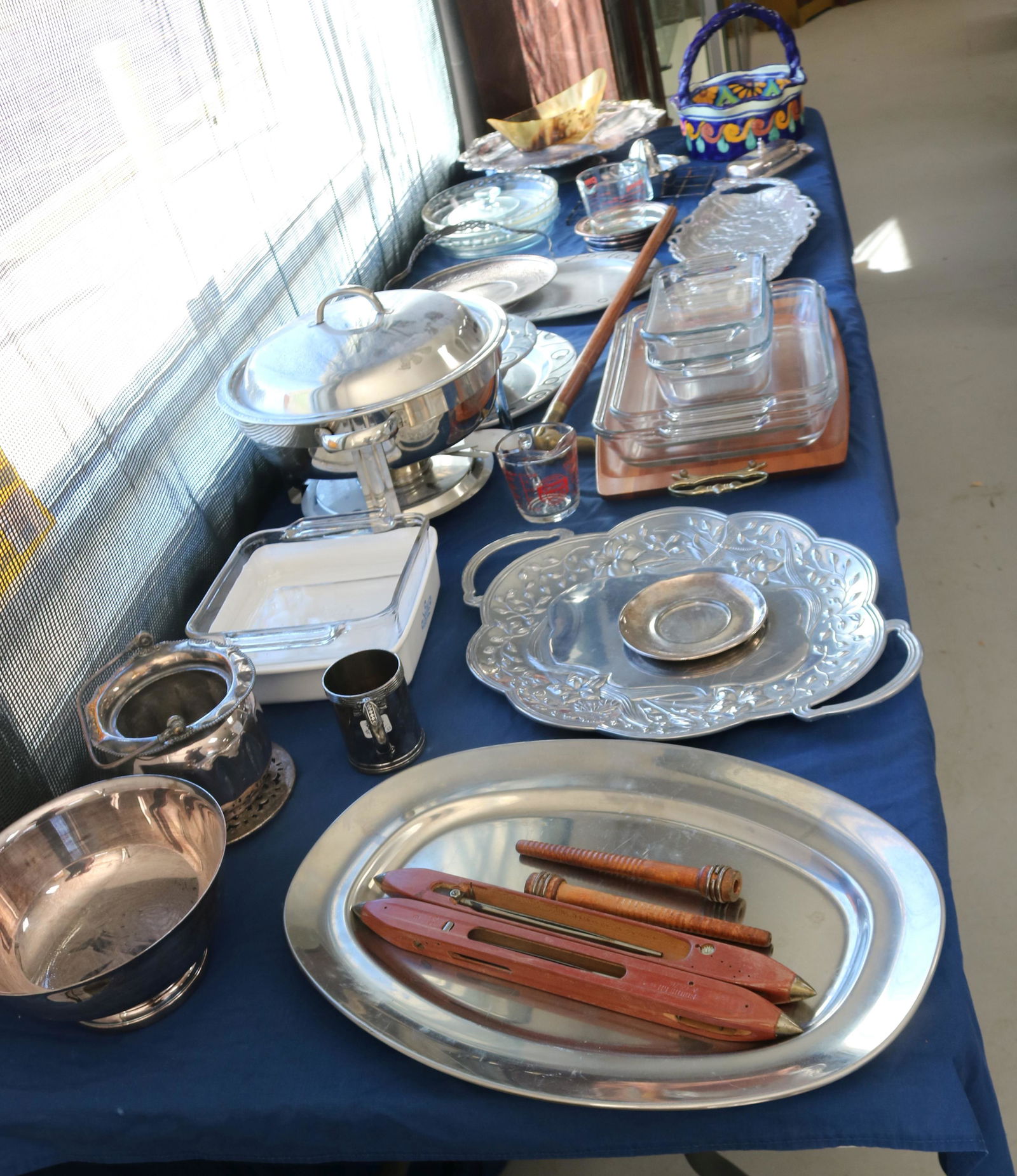 LARGE LOT OF STAINLESS STEEL, CAST ALUMINUM, (1 of 4)