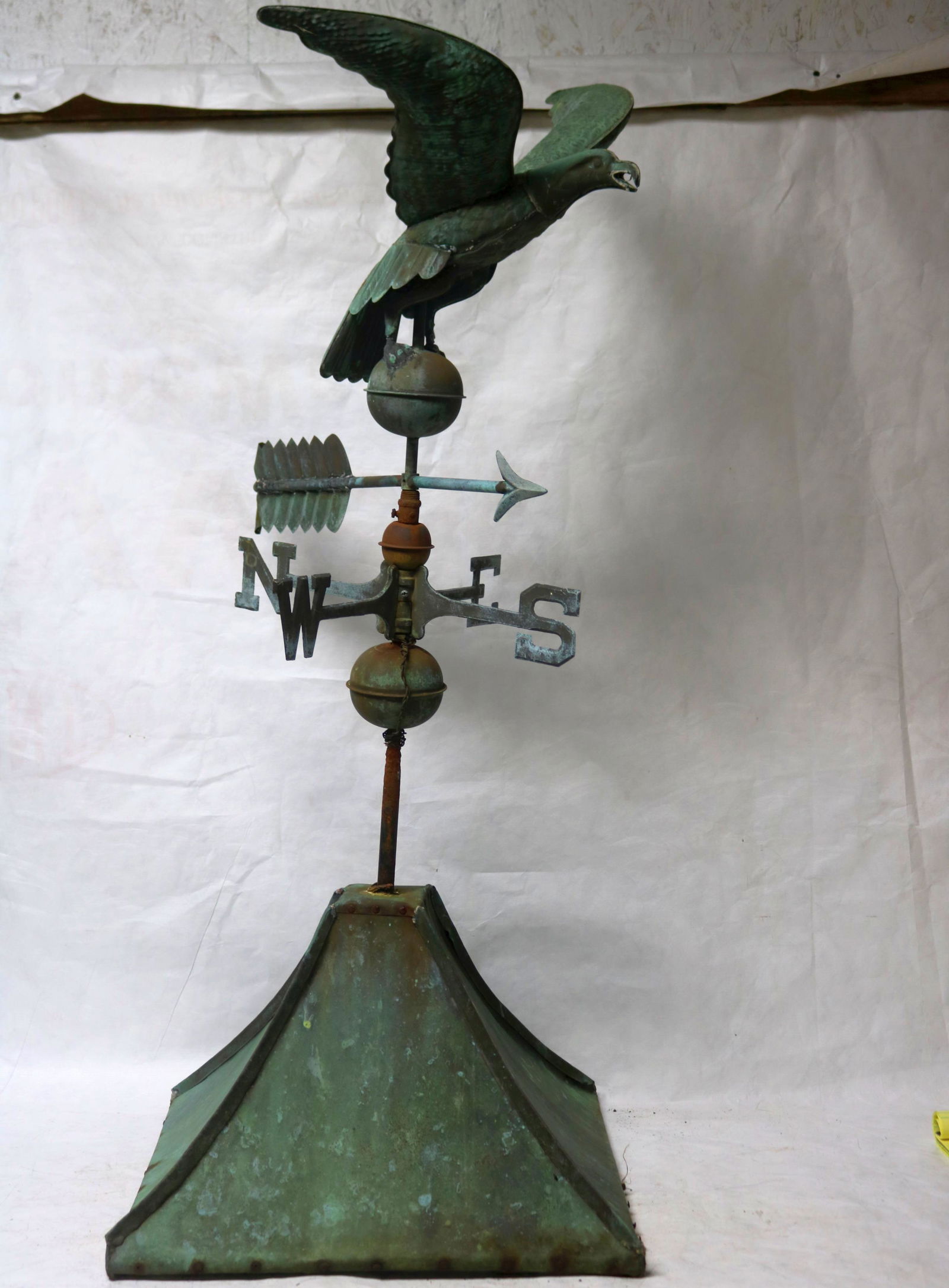 20TH C. COPPER EAGLE WEATHERVANE WITH (1 of 3)