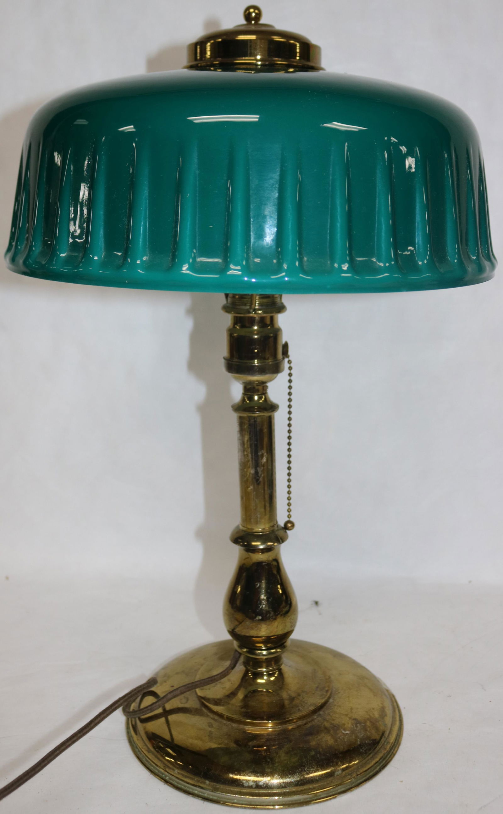 EARLY 20TH C. EMERALITE TABLE LAMP, RIBBED SHADE (1 of 2)